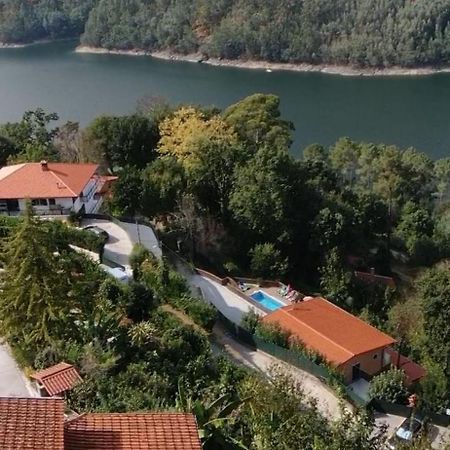 Appartamento Casa Encosta Do Rio-Ferias No Geres Vieira do Minho Esterno foto